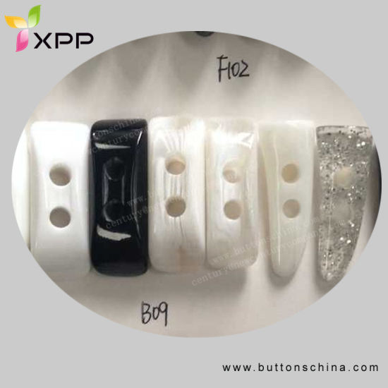 2h Plastic Horn Toggle Button for coat